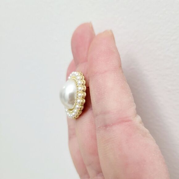 Brand New Gold Tone Pearl Victorian Style Earrings - Picture 3 of 6